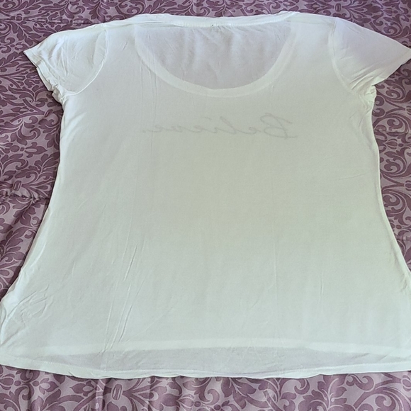 Express Graphic "Believe" Tee - Picture 6 of 9